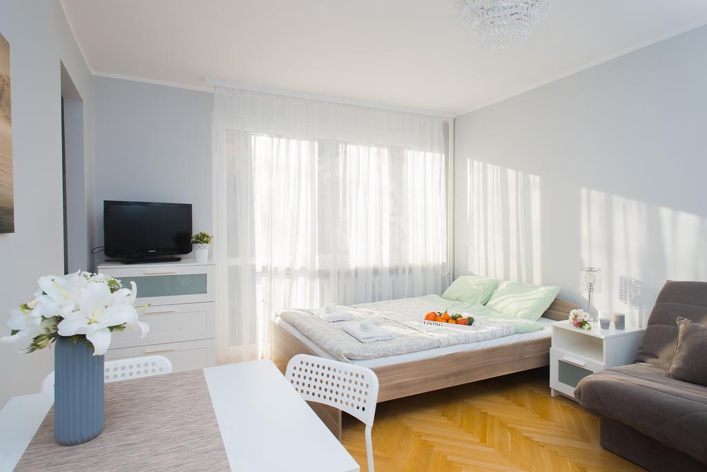 Shortstaypoland Bonifraterska Varsavia Esterno foto