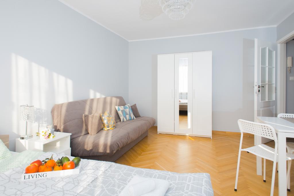 Shortstaypoland Bonifraterska Varsavia Esterno foto